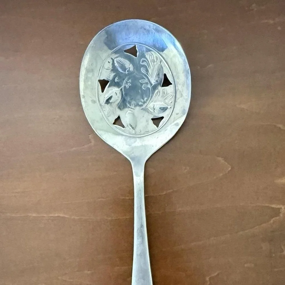 Leonard Silver Plate Italy Serving Spoon Slotted w/ Acorns Silverplate 8 1/2 in